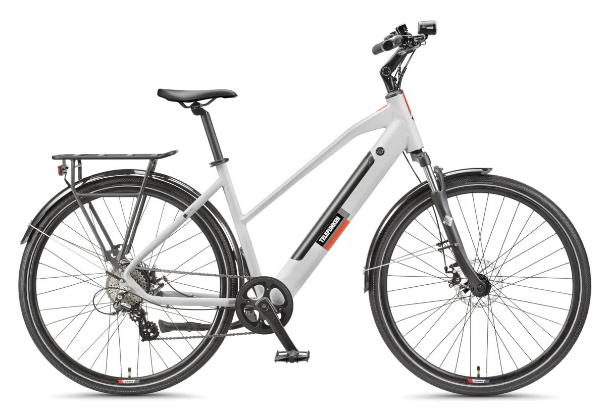 TELEFUNKEN E-Bike 28 Zoll Fahrrad | Trekking Pedelec mit 8-Gang Kettenschaltung & Scheibenbremsen | 250 W Heckmotor & integriertem 417,6 Wh Li-Ion-Akku | inkl. Panzerkabelschloss