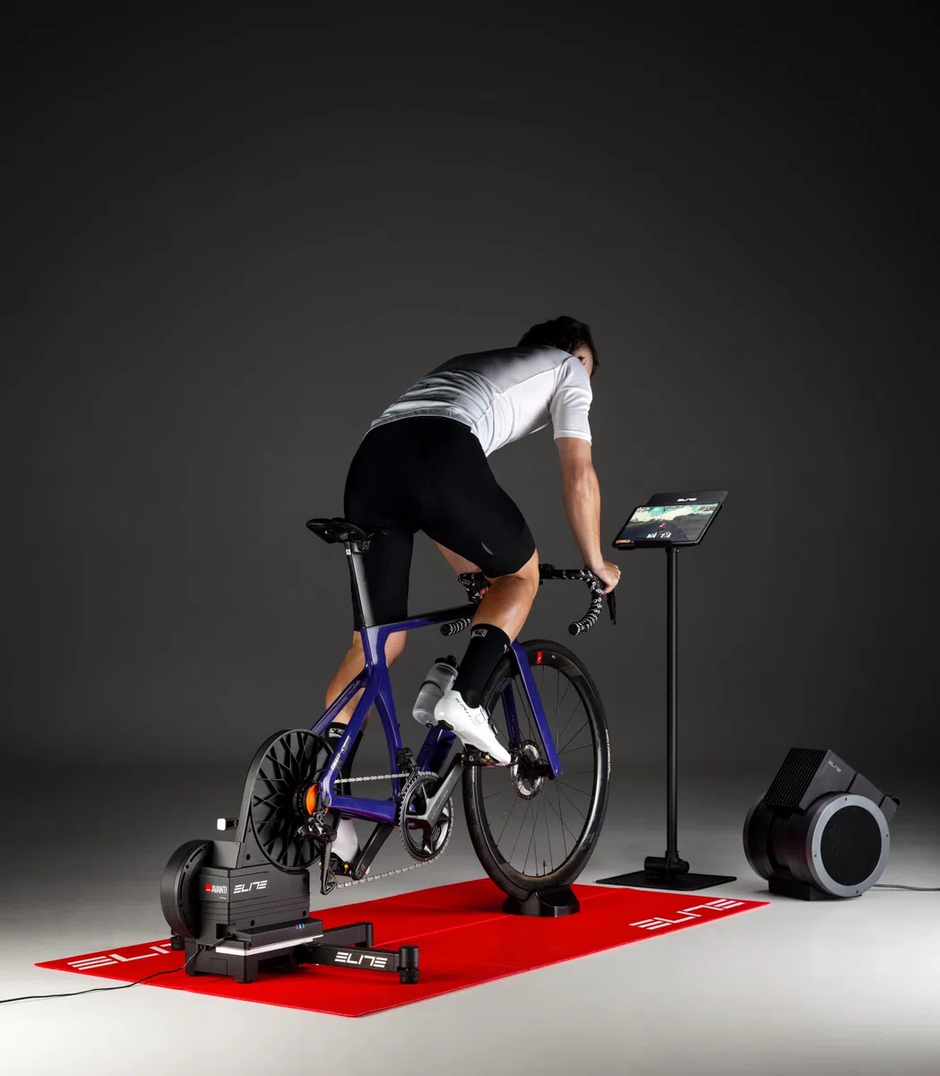 Elite Avanti Smart Trainer Zwift Ready - Direktantrieb Rollentrainer mit Virtuellem Schalten, ±1% Leistungsgenauigkeit, WiFi + Bluetooth, 2100W Max, 18% Steigungssimulation, COG & Click Inklusive