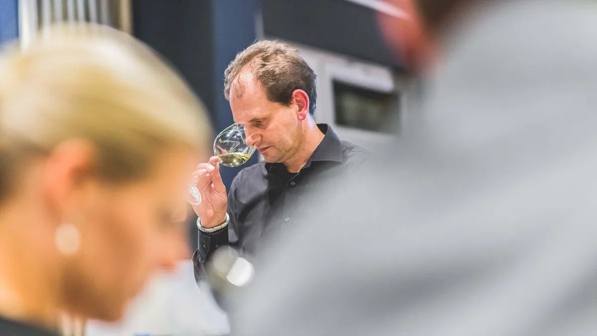 JOCHEN SCHWEIZER Geschenkgutschein: Rebsortenkurs mit Degustation für 2 Baden