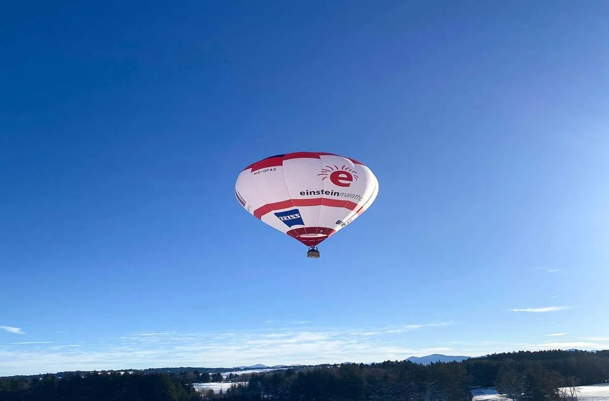 JOCHEN SCHWEIZER Geschenkgutschein: Romantische Ballonfahrt für 2 ULM